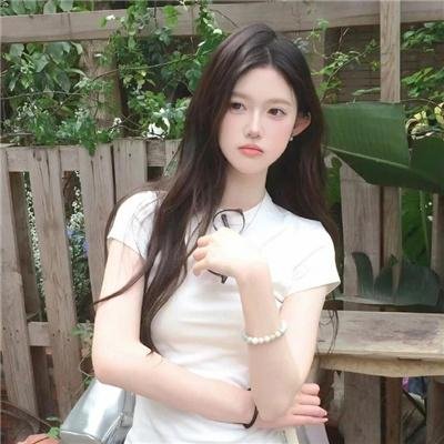 两女一男